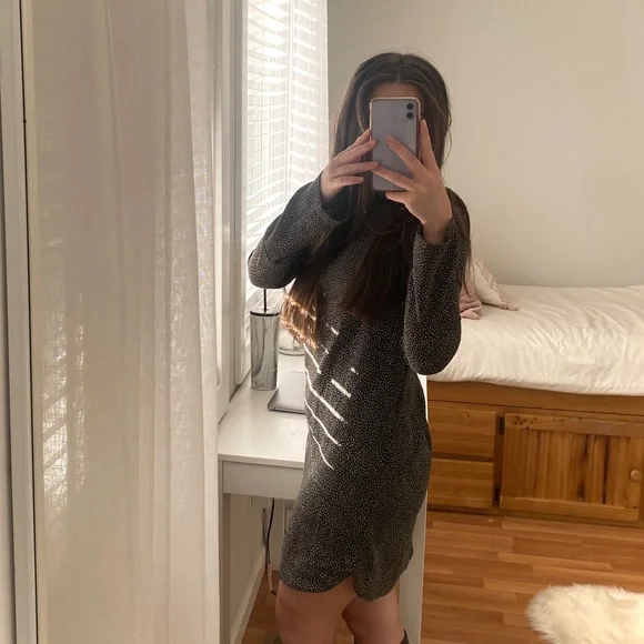 Mini Dress - Picture 3 of 4